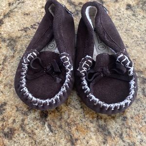 Toddler moccasin slippers